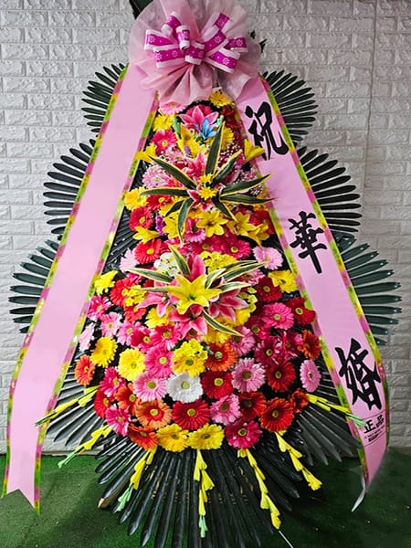 가족 친지분들이 정성스레 의뢰하신 축하 꽃배달